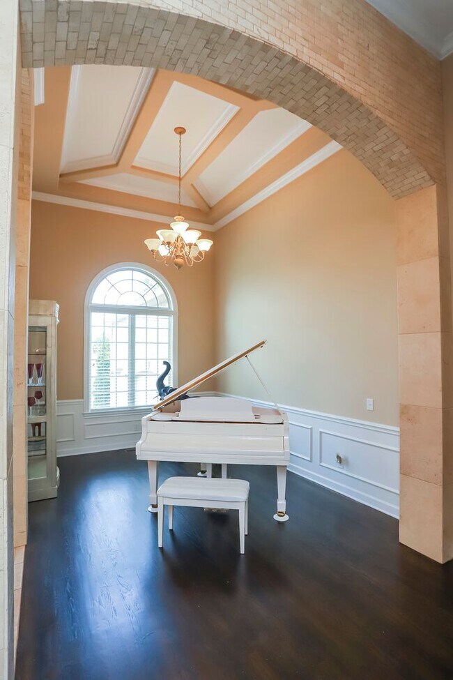 Building Photo - Available Now!