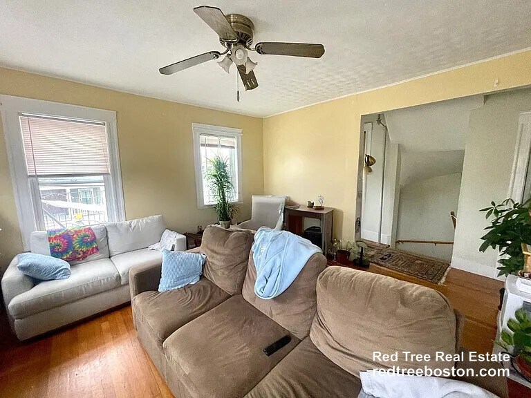 Building Photo - 123 Winthrop St