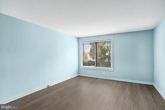 Building Photo - 9410 Walburg Way