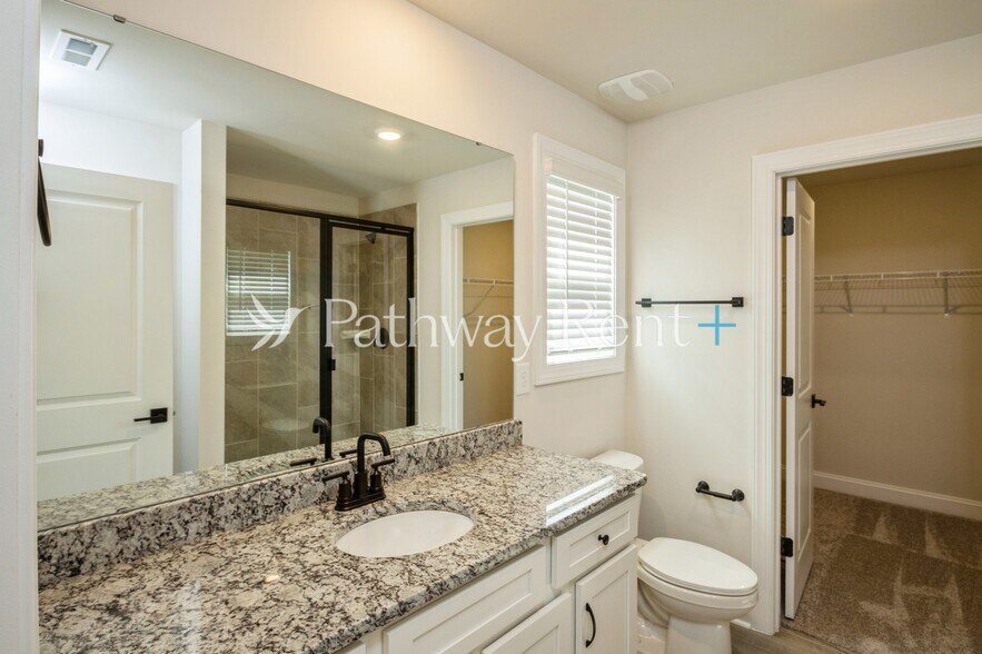 Building Photo - 123 Wembury Ln