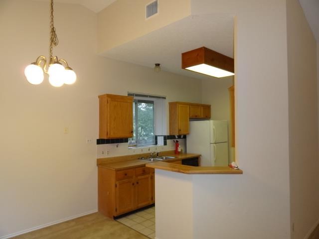 Building Photo - 2202 Quiet Wood Dr