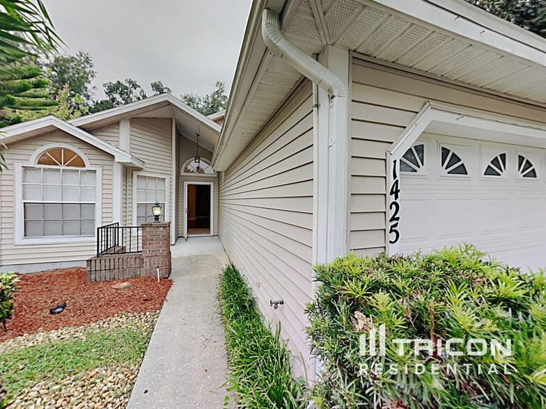 Building Photo - 1425 Walden Oaks Pl