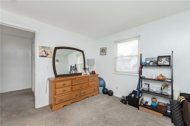 Building Photo - 87 Moxon Dr