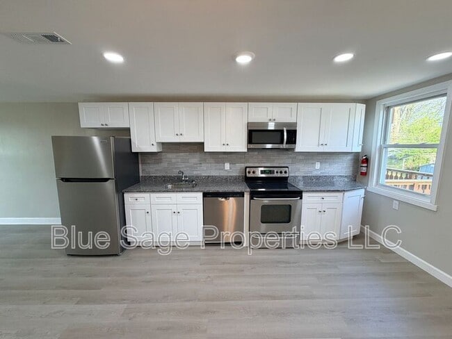 Building Photo - 5128 Westley Dr