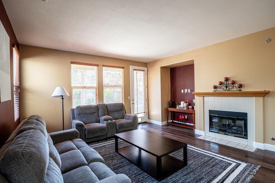 Building Photo - 820 Ben Ingram Ln