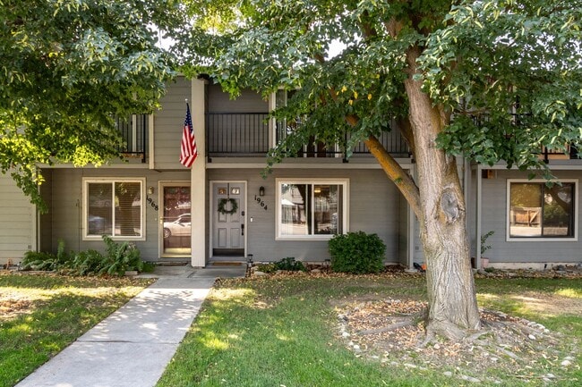 Primary Photo - Sleek, Modern SE Boise Townhouse