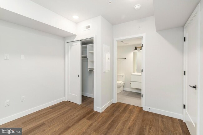 Building Photo - 1102 Germantown Ave