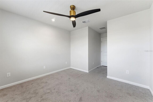 Building Photo - 2587 Everglade Way