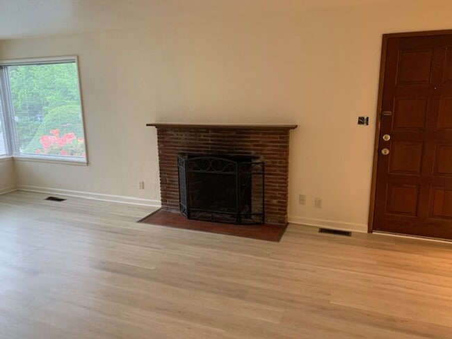 Building Photo - Ravenna House