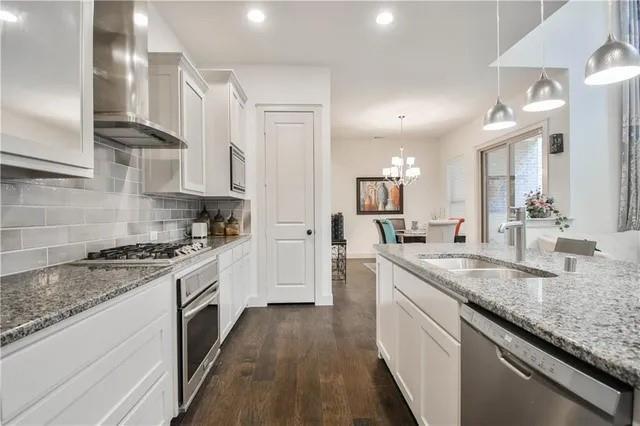 Building Photo - 1402 French Violet Wy