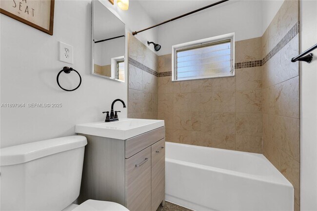 Building Photo - 2249 SW 34th Terrace