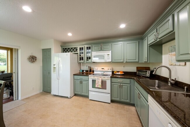 Building Photo - 1040 Arezzo Cir