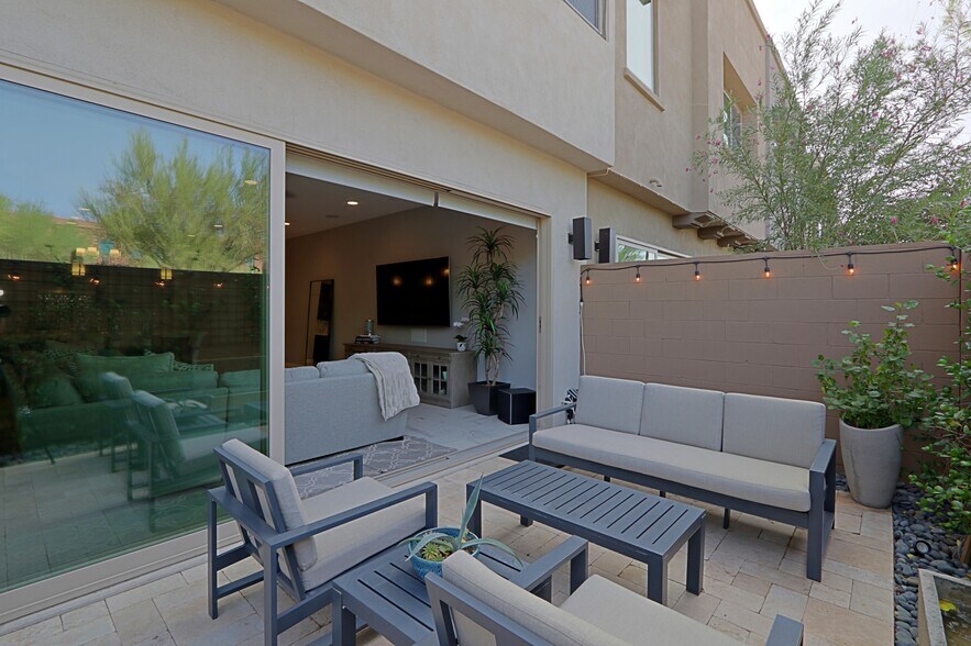 Building Photo - 7350 E Vista Bonita Dr