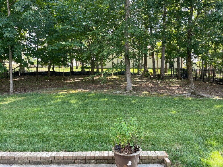 Building Photo - 7866 Steppingstone Ln