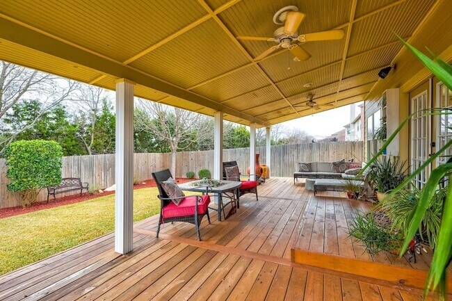 Building Photo - 309 Greener Dr