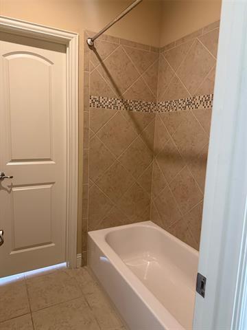 Building Photo - 627 Westhaven Rd