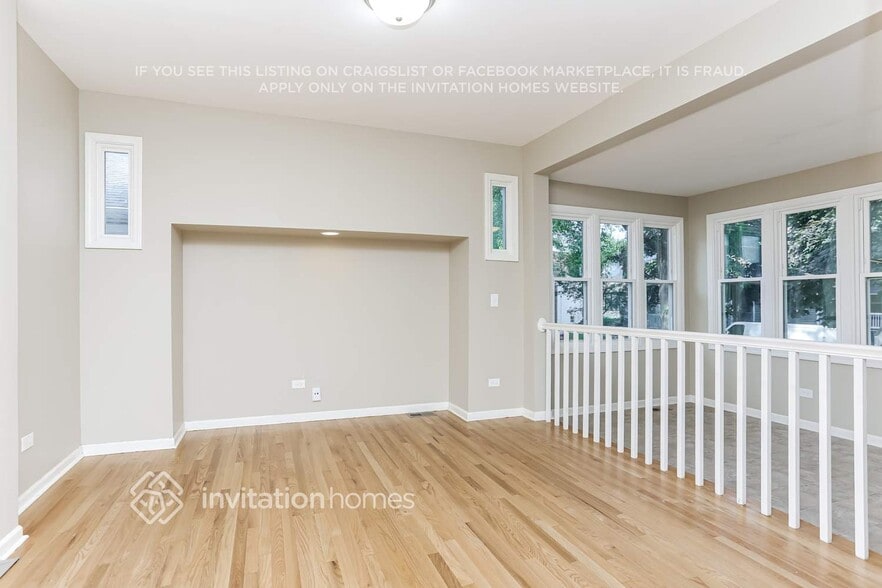 Building Photo - 1021 Marengo Ave