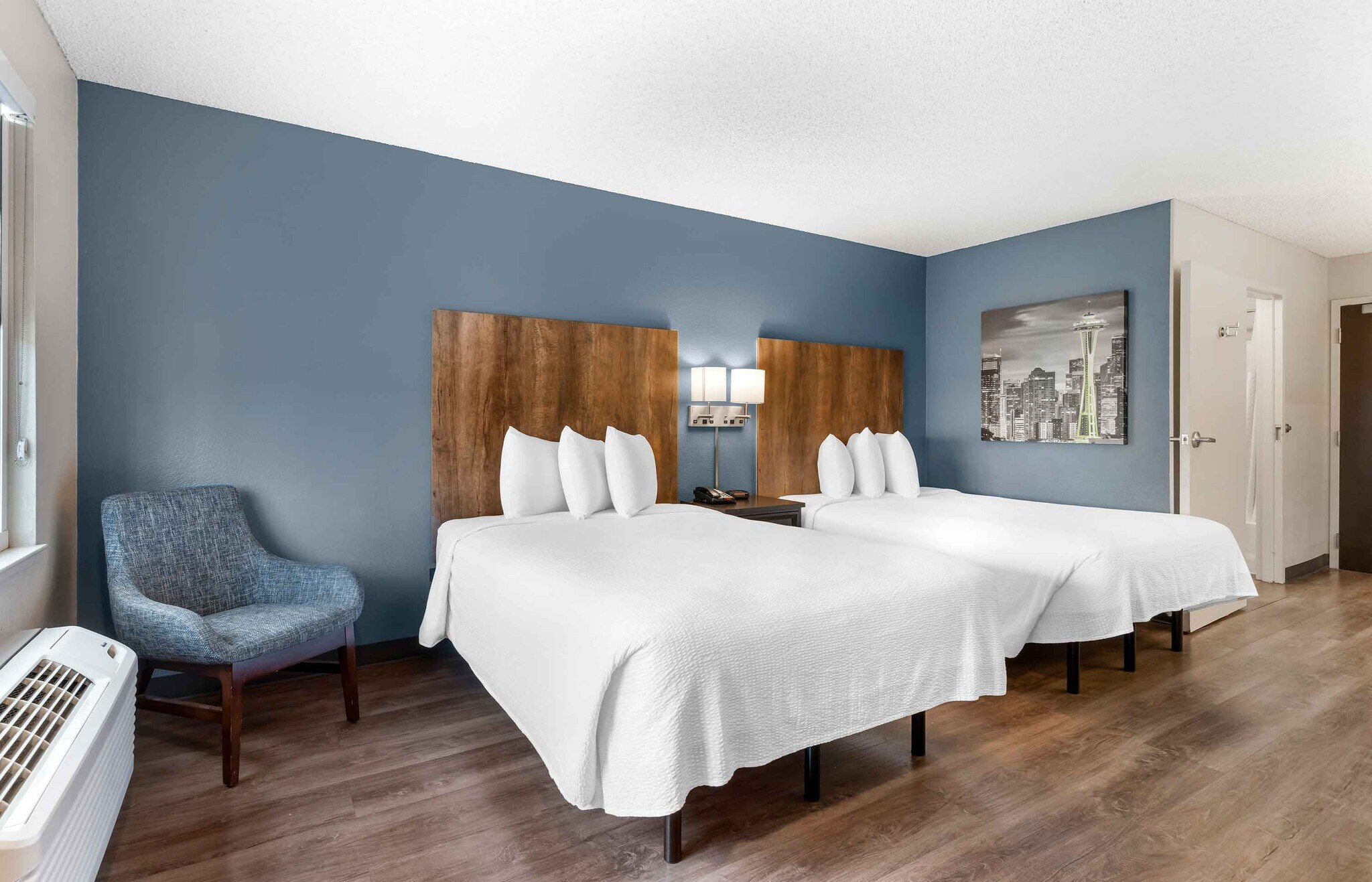 Building Photo - Furnished Studio-Union City - Dyer St.