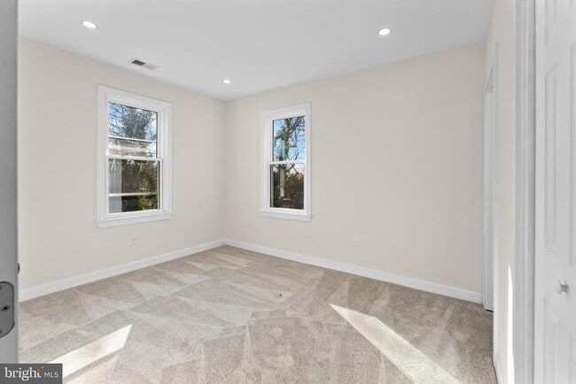 Building Photo - 509 McCabe Ave