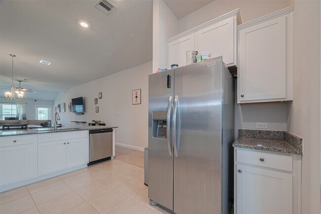 Building Photo - 5323 Vermilion Ct