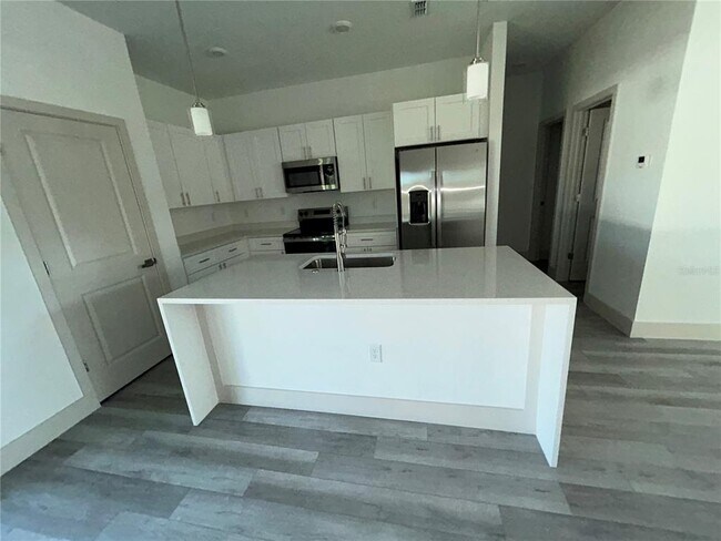 Building Photo - 1531 W Gainsboro Ln