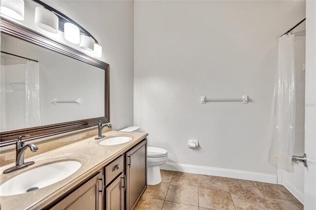Building Photo - 12450 Berkeley Square Dr