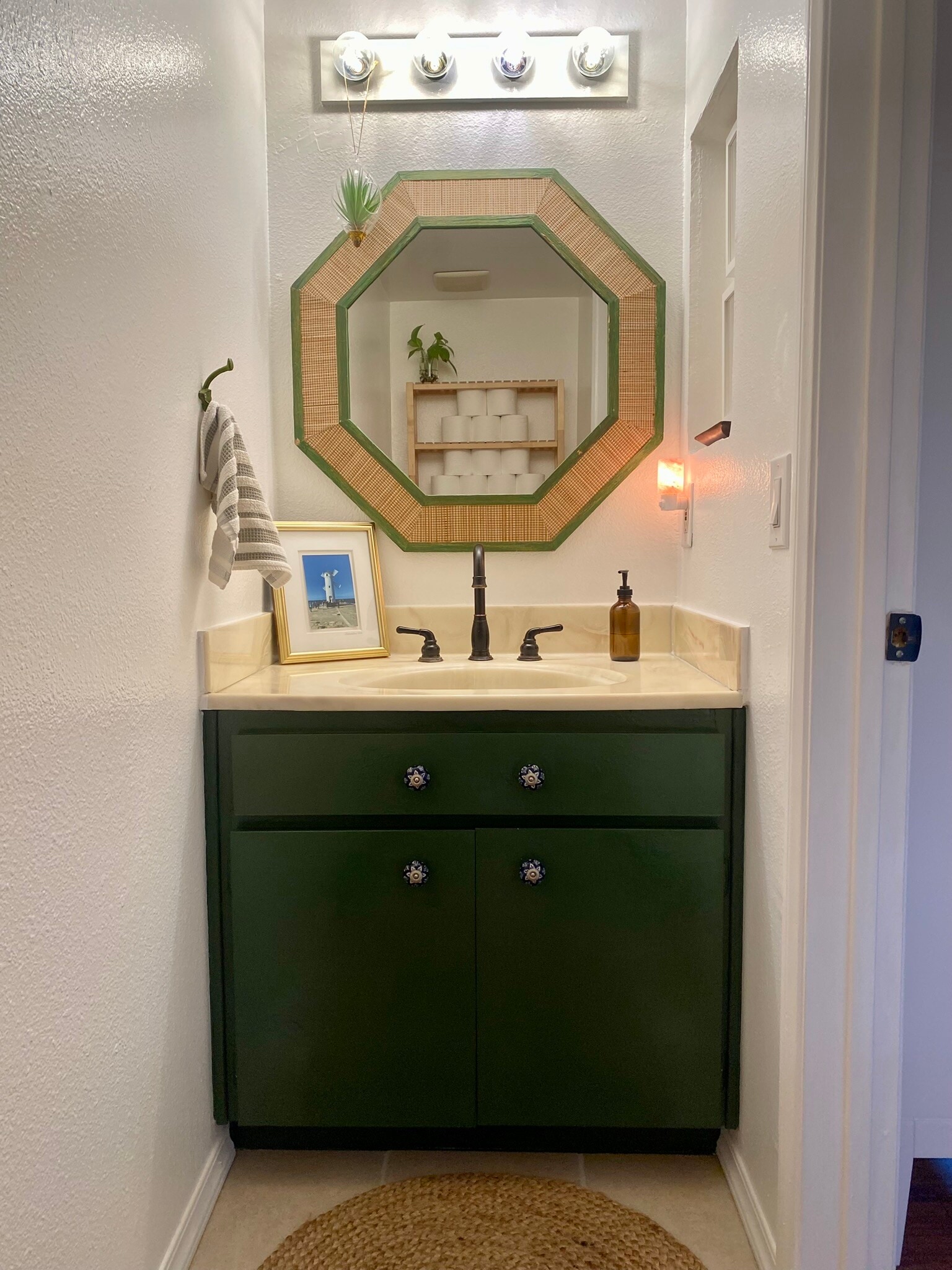 First floor bathroom - 4511 Murietta Ave