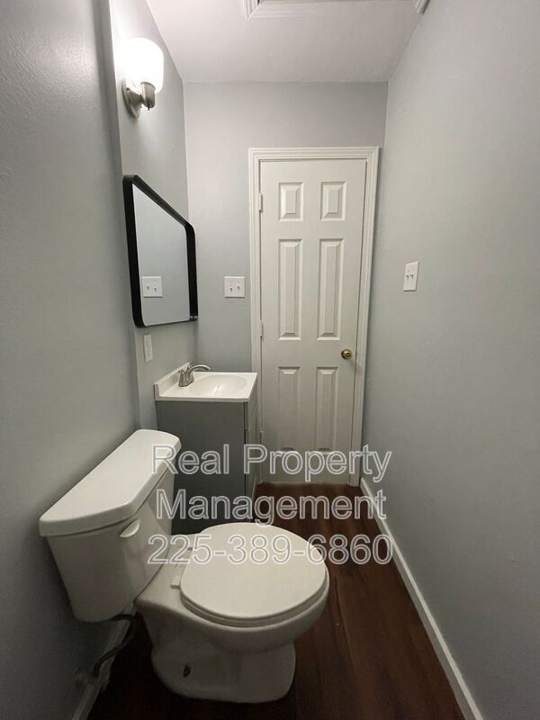 Building Photo - 38294 Tammy Rd.