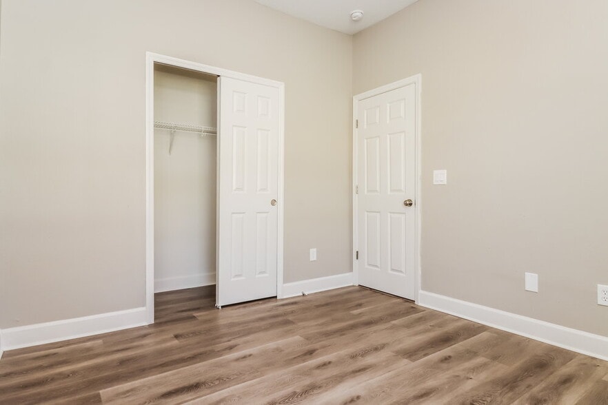 Building Photo - 919 Fern Leaf Dr