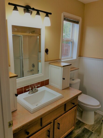 Building Photo - 310 N Sweetgrass Ave
