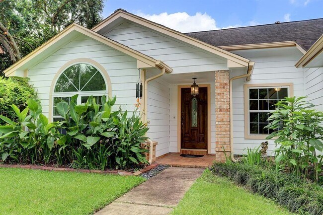 Building Photo - 3826 Carya Cir