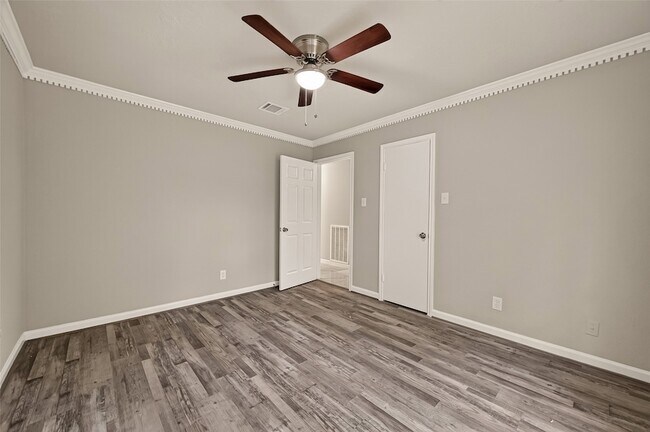 Building Photo - 5207 Bent Bough Ln