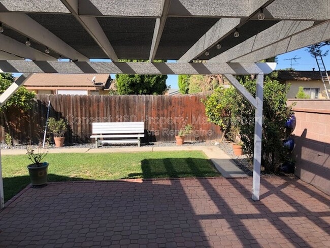 Building Photo - 20935 Conradi Ave