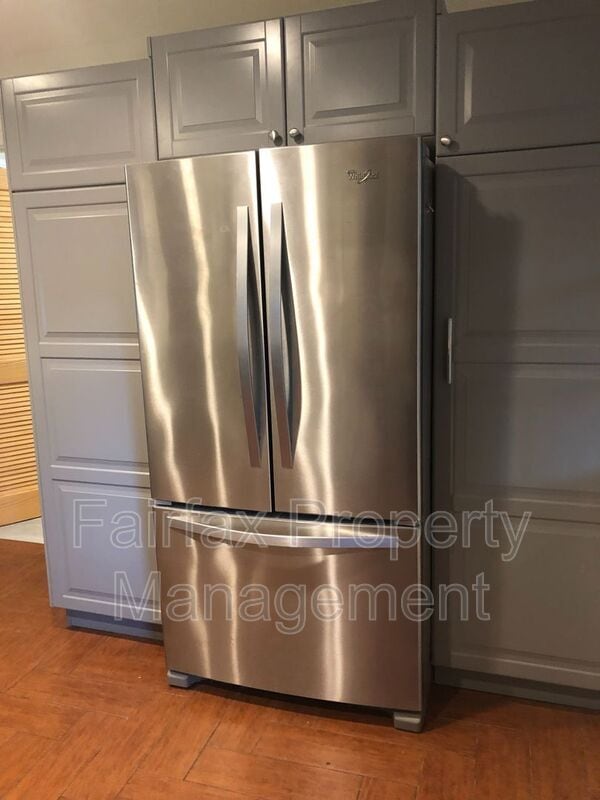 Building Photo - 1113 Marlborough Rd