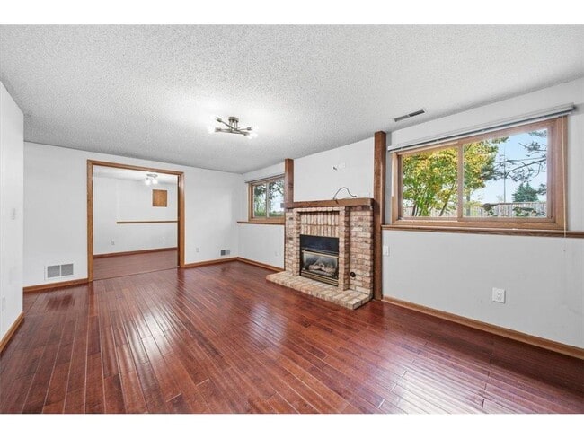 Building Photo - 9523 Hartford Cir