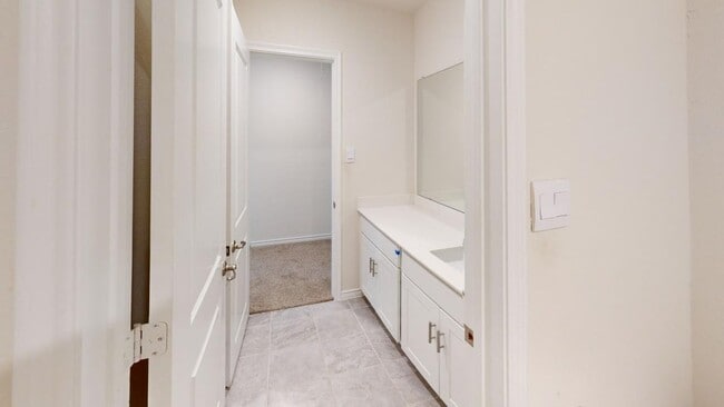 Building Photo - This spacious 2,683 sq. ft. two-story home features 4 bedrooms and 2 bathrooms, offering a well-d...
