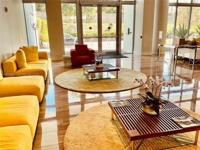 Building Photo - 1600 SW 1st Ave