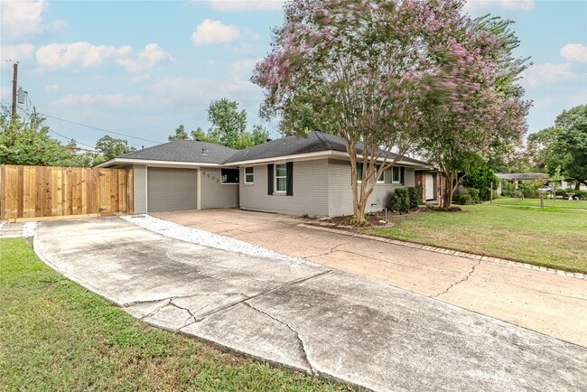 Building Photo - 4606 Nina Lee Ln