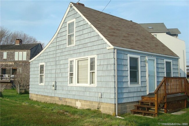 Building Photo - 9 Skipper St