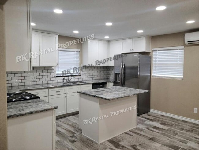 Building Photo - 1108 N 3rd St