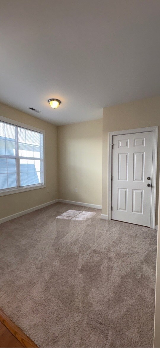 Building Photo - 62 Windgate Cir