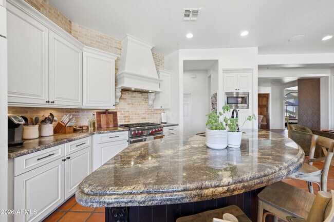 Building Photo - 11071 E Evans Rd