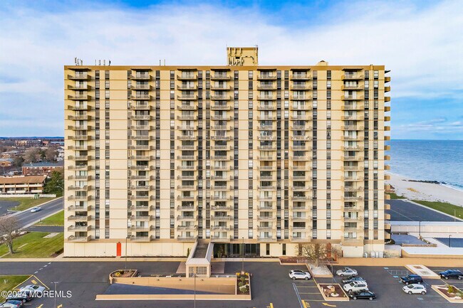 Building Photo - 787 Ocean Ave N