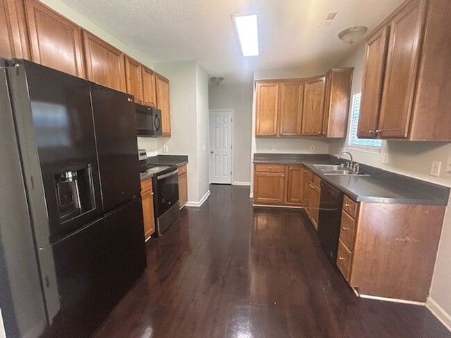 Building Photo - 4293 Kelso Dr