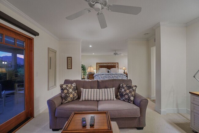 Building Photo - Luxury Golf Course Retreat in Indian Wells