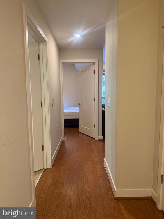 Building Photo - 1320 Fenwick Ln