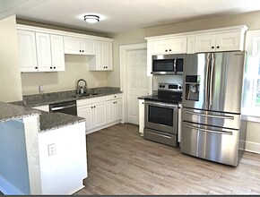 Building Photo - ***HURRY!!! Updated Cape Cod HOUSE w/ Yard/Near Military Base!