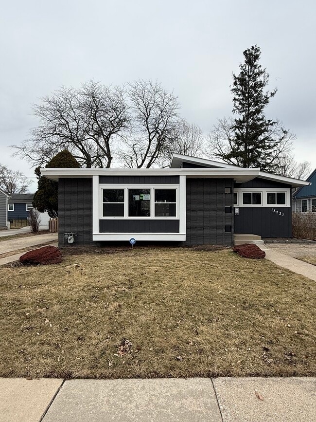 Building Photo - 18227 Center Ave