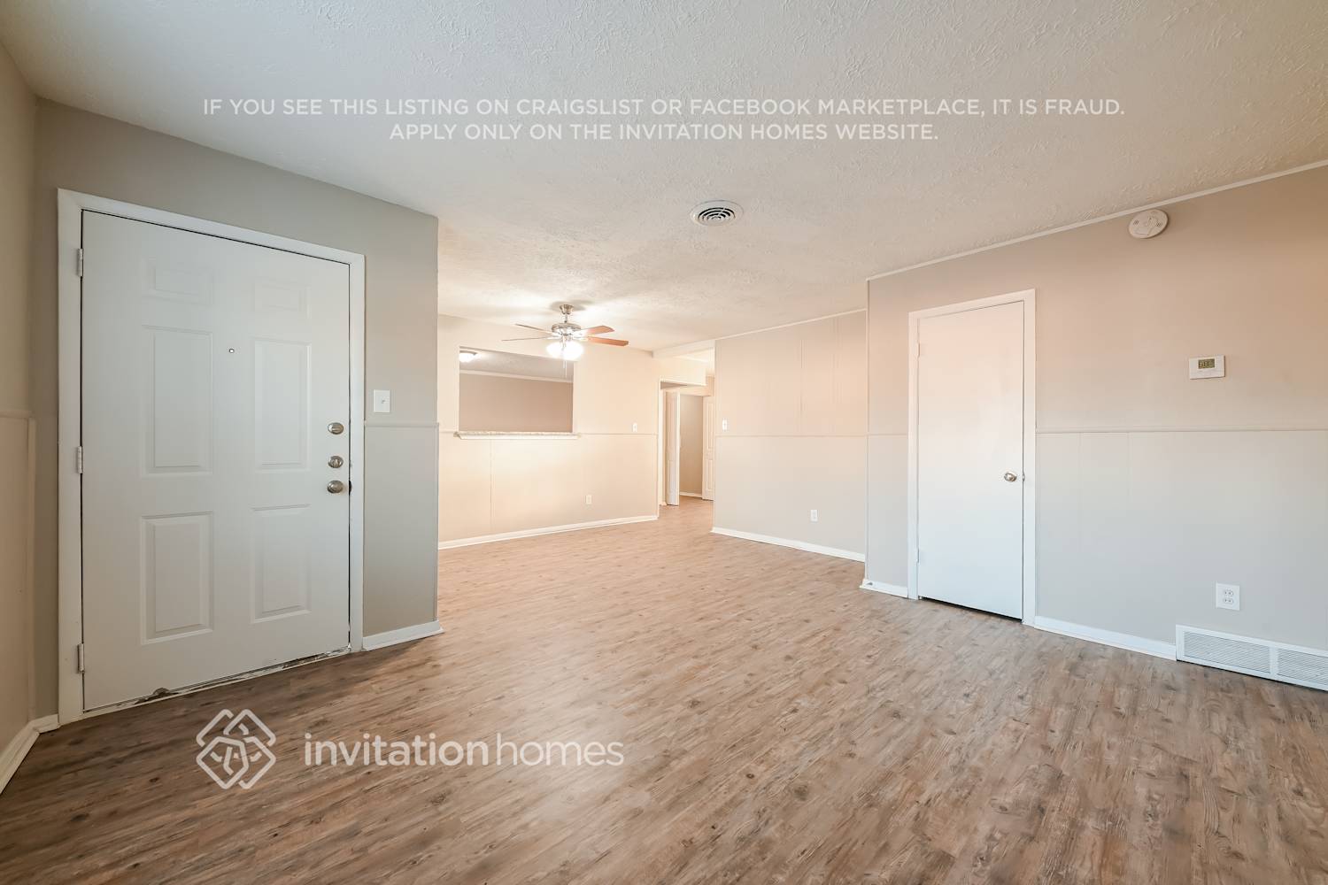 Building Photo - 3004 Albany Dr