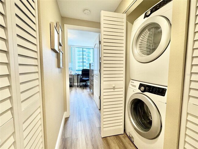 Building Photo - 1520 Gulf Blvd